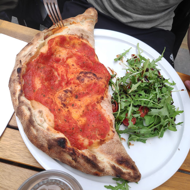 La Calzone Y la Doute