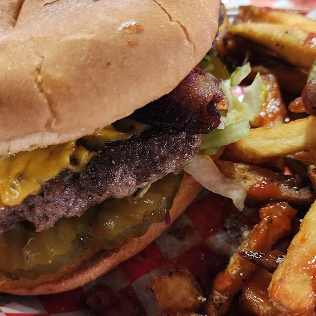 Bacon Cheeseburger with Fries