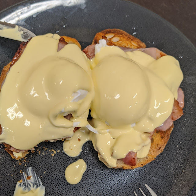 Eggs Benedict