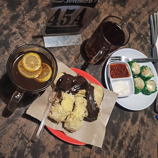 Lemon Tea Kue Balok Dim Sum