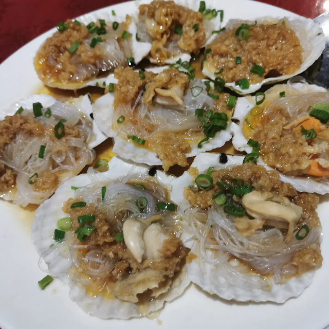Steamed Garlic Scallops
