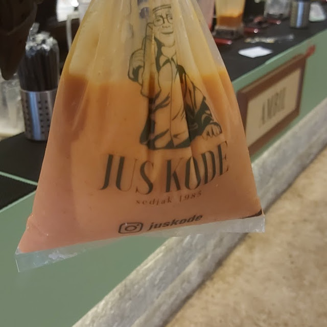 Jus Mangga Dan Strawberry