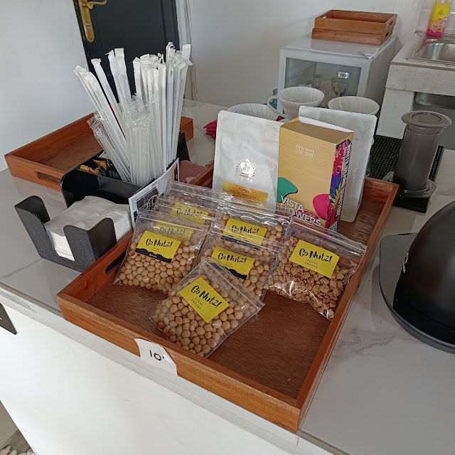 Cookies & Peanuts