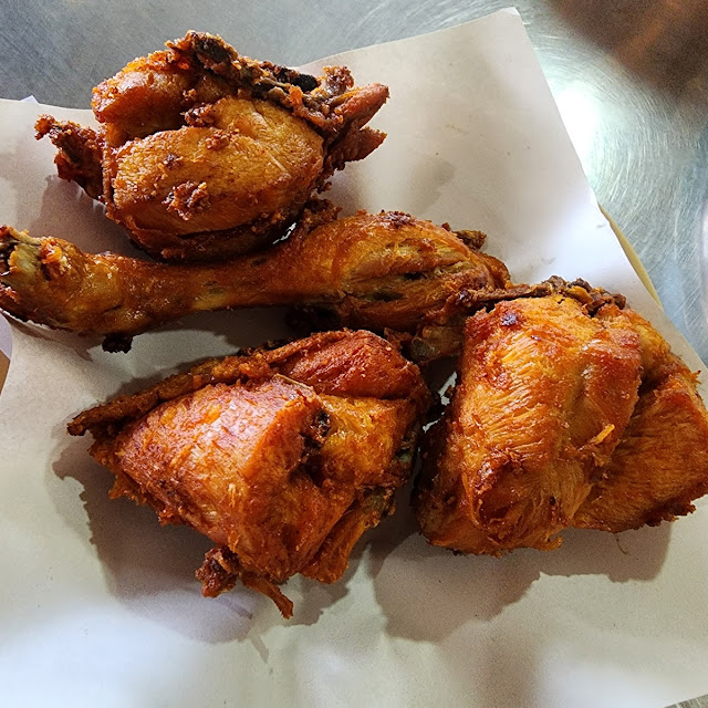 ไก่ทอดชิ้นละ 20