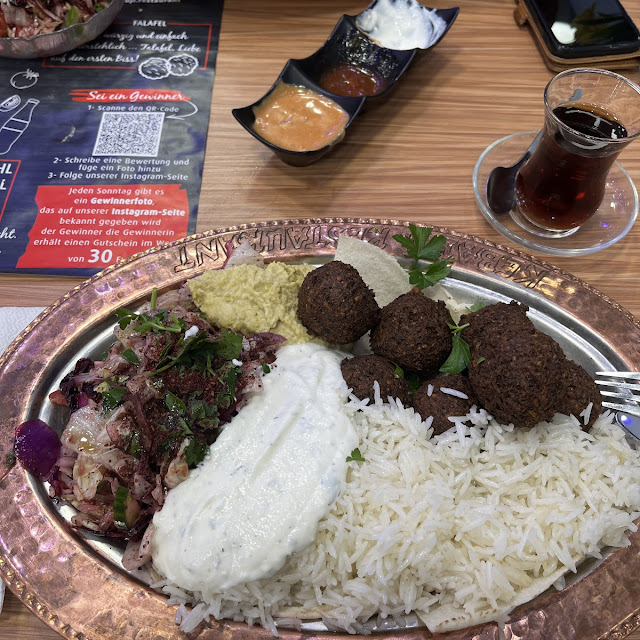 Falafel Teller Mit Reis