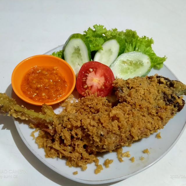 Ayam Kremes Kampung