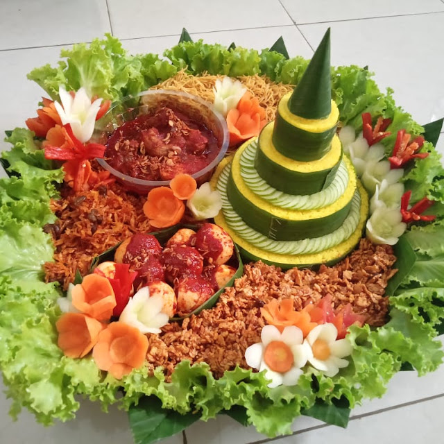 Tumpeng Nasi Kuning