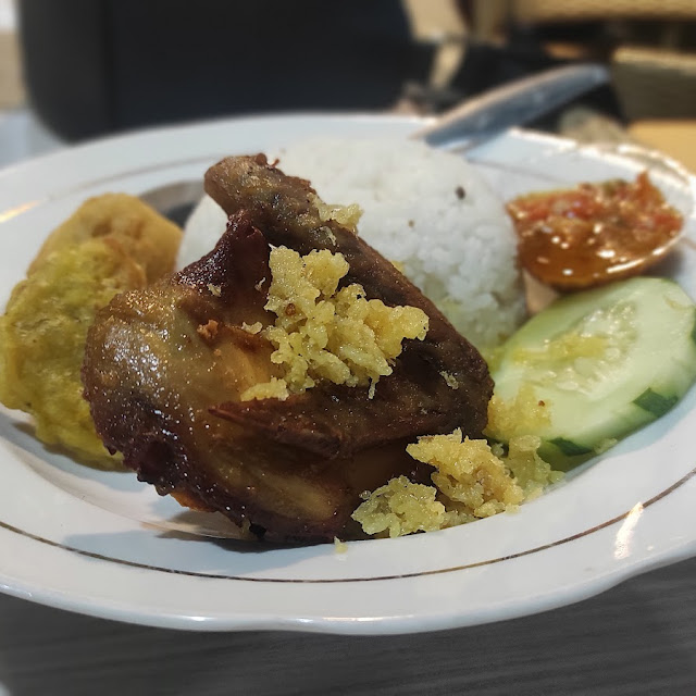 Ayam Goreng Kremes
