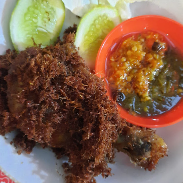 Ayam Goreng Lengkuas