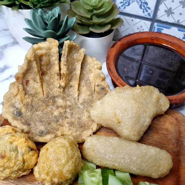 Pempek