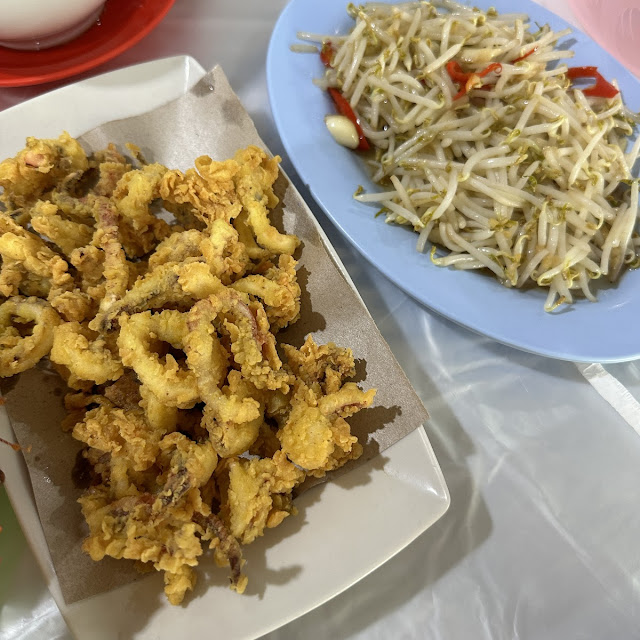 Calamary and Bean Sprouts