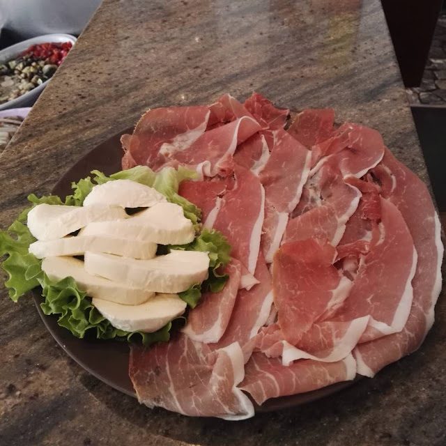 Crudo E Mozzarella