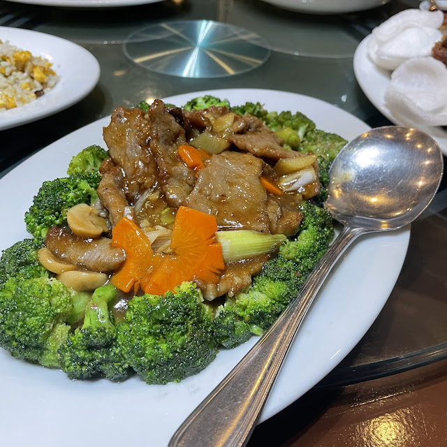 Broccoli Flower with Dried Scallop and Golden Mushroom