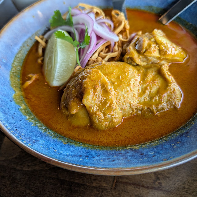 Kao Soi Gai