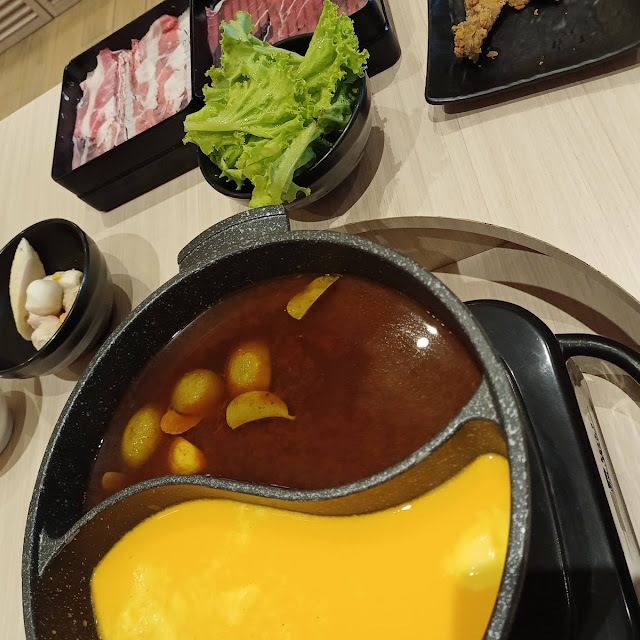 Tom Yam and Cheese Soup