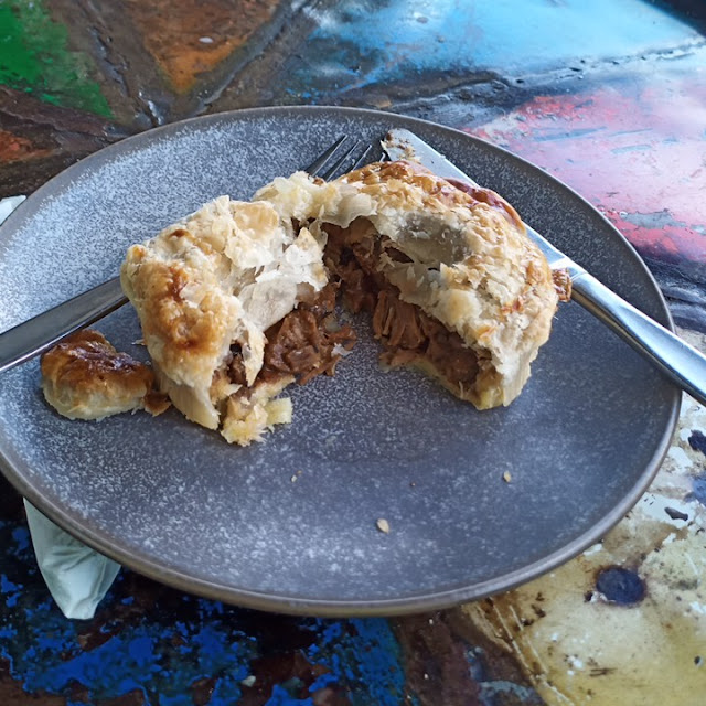 Beef & Mushroom Pie