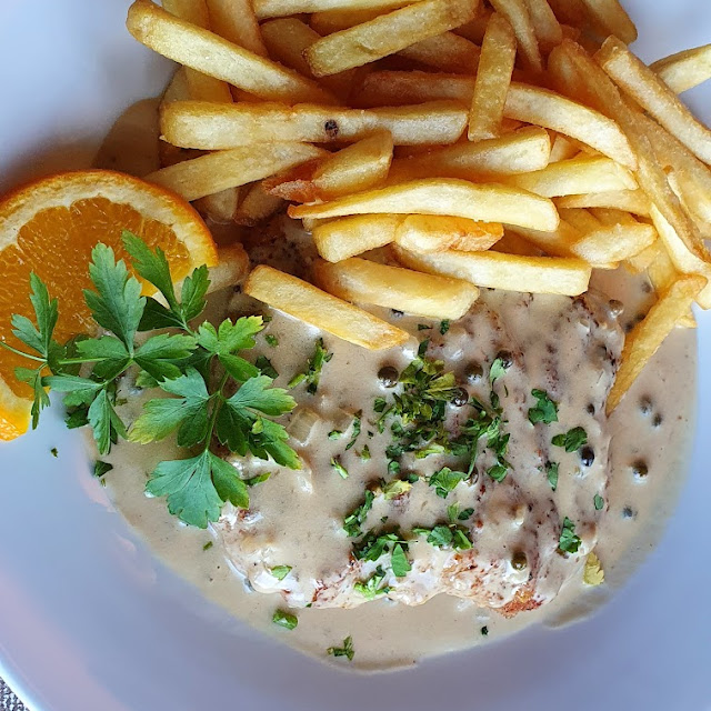 Schnitzel Mit Grüner Pfeffer Soße