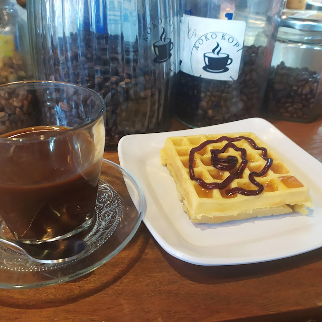 Waffle Kopi Amiricano