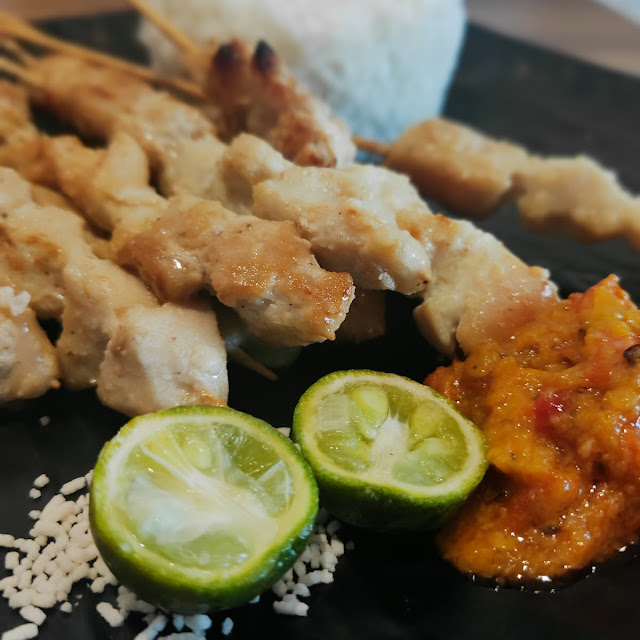 Sate Taichan & Sambossa