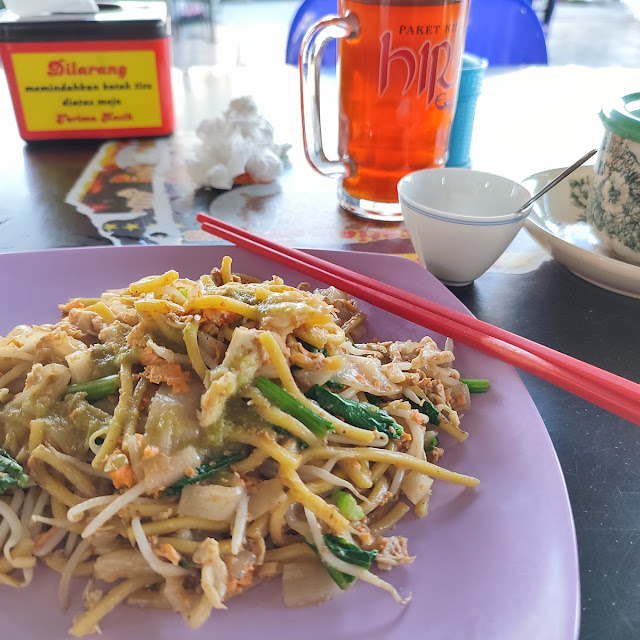 Kwetiau Mix Mie Goreng Telor