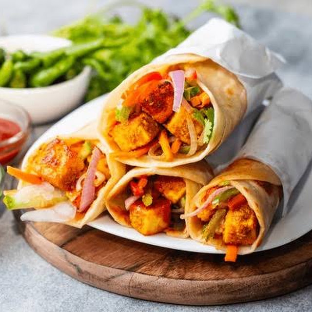 Chicken Tikka Chutney Roll