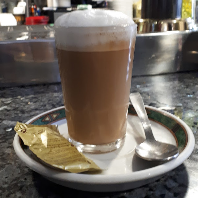 Café Con Leche