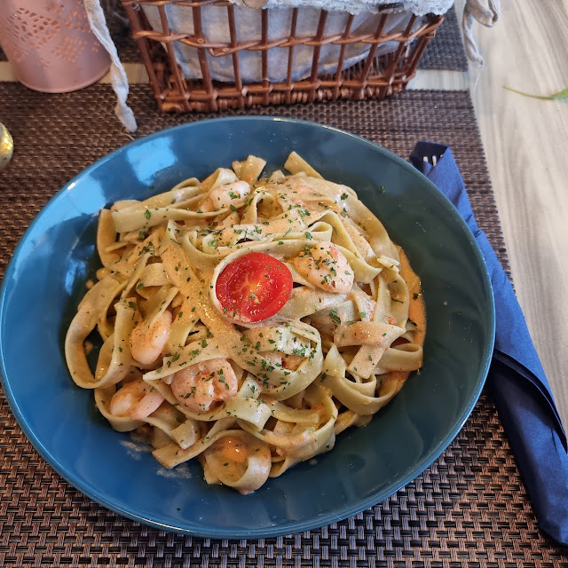 Green Pasta with Shrimps