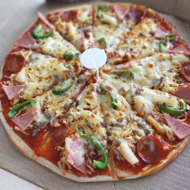 La Barrida Deluxe Pizza Grande