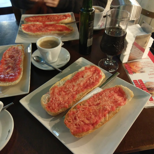 Toasted Bread with Tomatoes