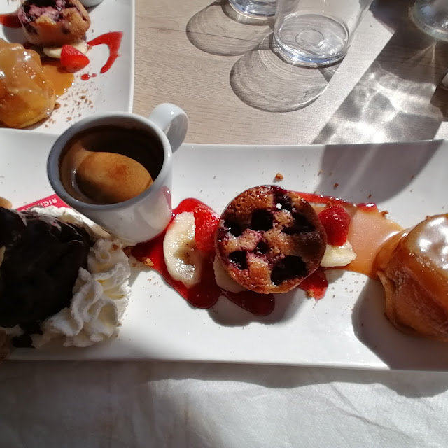 Café Gourmand