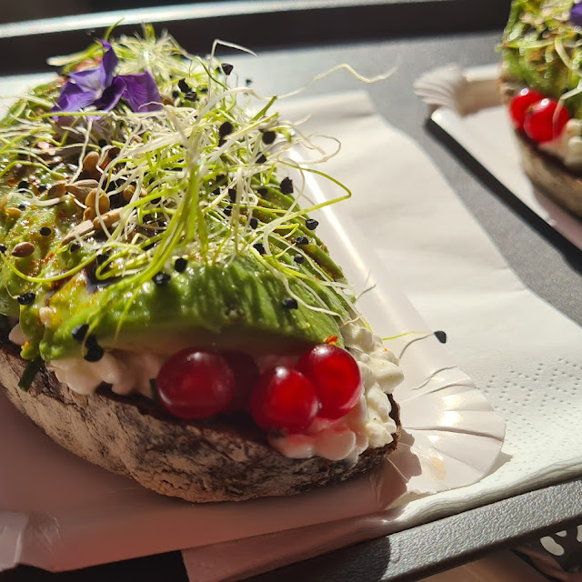 Avocado Sandwich