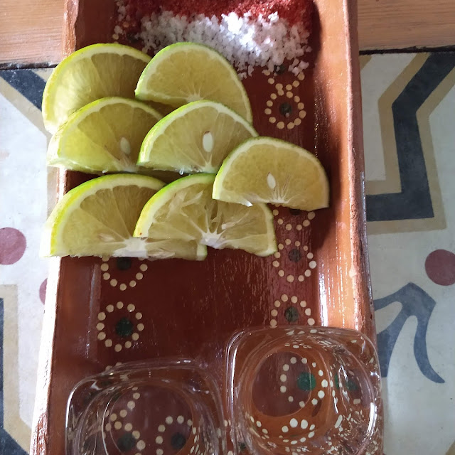 Mezcal Puro Y Mezcal de Tamarindo