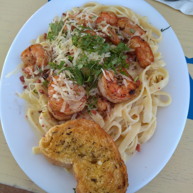 Pasta Con Camarones Al Ajillo