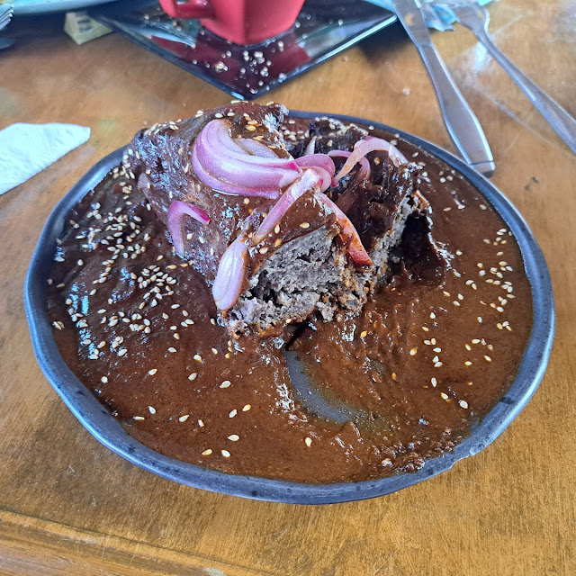 Tamal de Frijol Con Mole