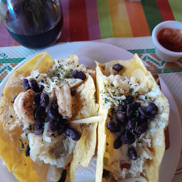 Tacos de Carne Y Camaron