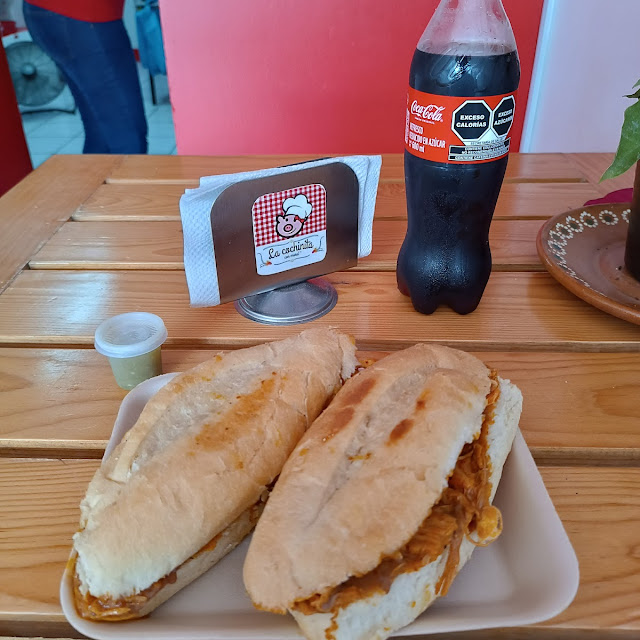 Tortas de Cochinita