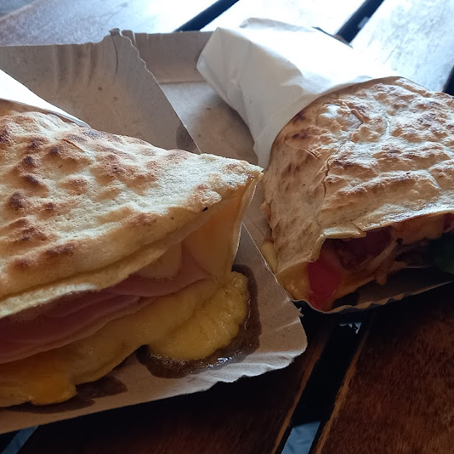 Crepe Jamon Y Queso Y Crepe de Bondiola de Cerdo