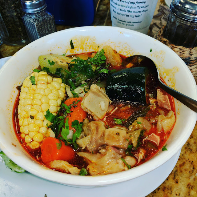 Sopa De Pata Y Pupusas