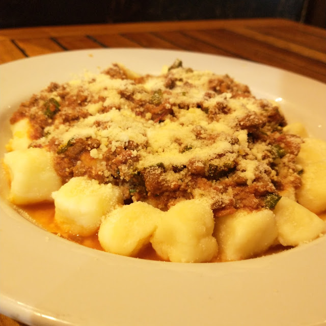 Ñoquis Con Salsa Mixta