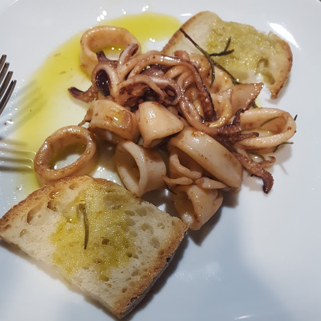 Calamari Alla Cacciatora