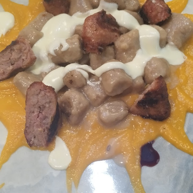 Gnocchi Di Farina Di Castagne Con Crema Di Zucca E Salsiccia