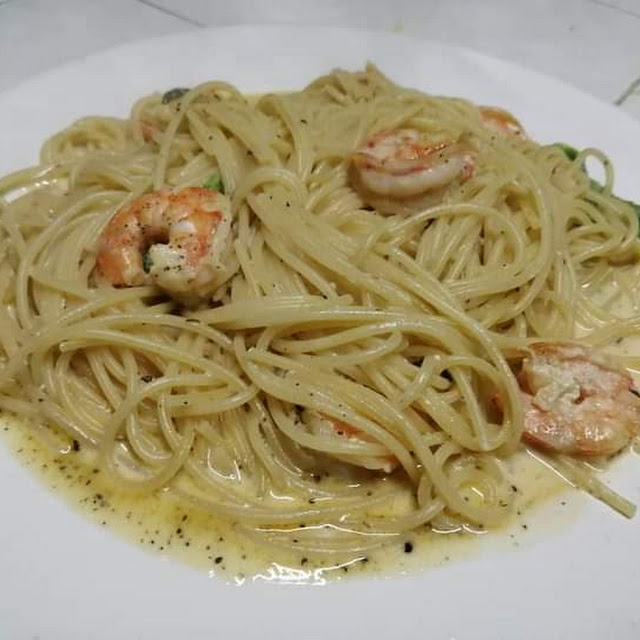 Espaguetis Con Camarones