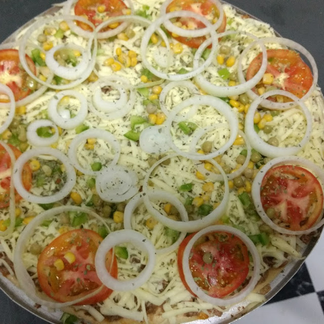 Pizza Frango Cheddar E Calabresa