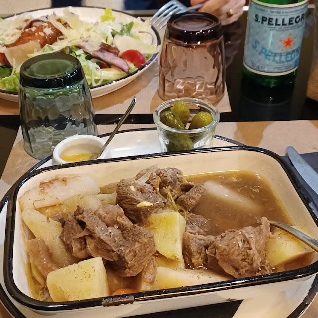 Pot Au Feu Et Salade Caesar
