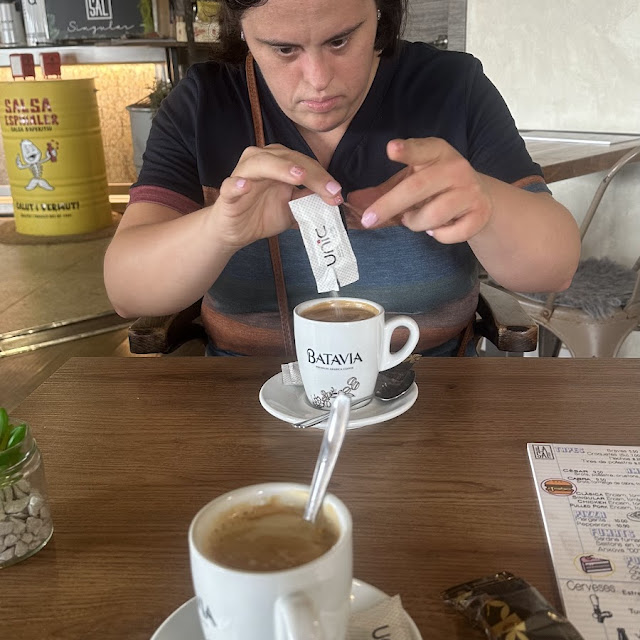 Café Con Leche