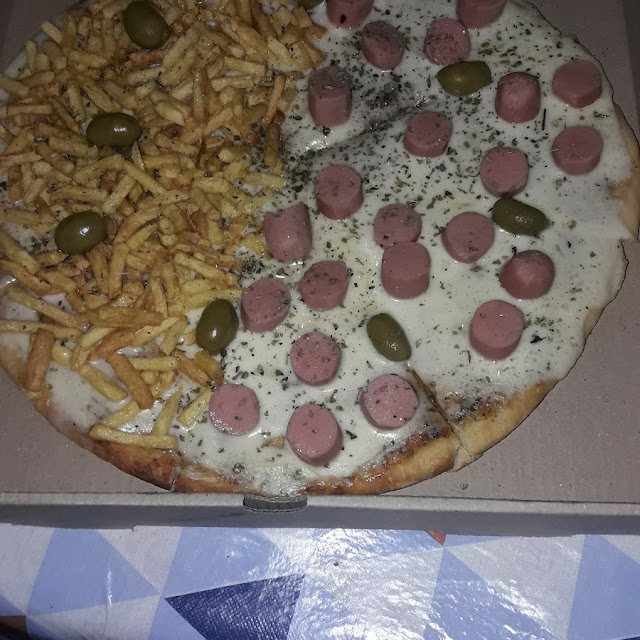 Pizza Mitad Papas Y Salchicha