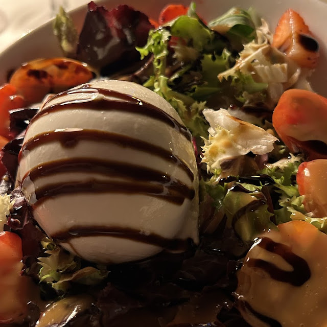 Burrata Con Tomates Cherry