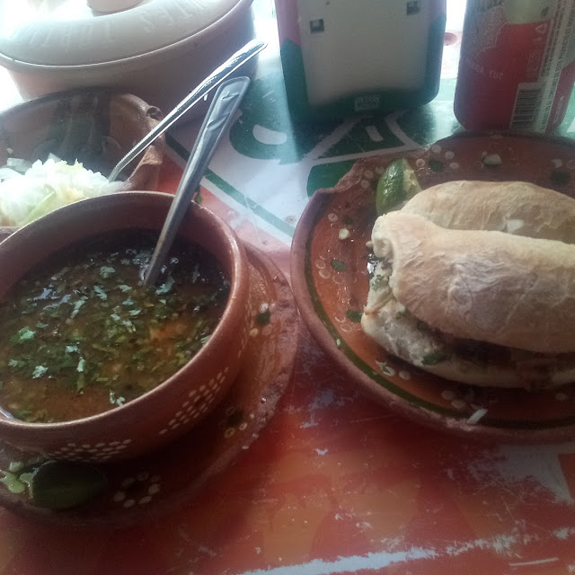 Torta de Birria