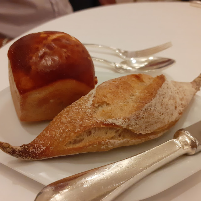 Pain Et Pain Brioché