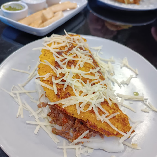 Cachapa Mixta